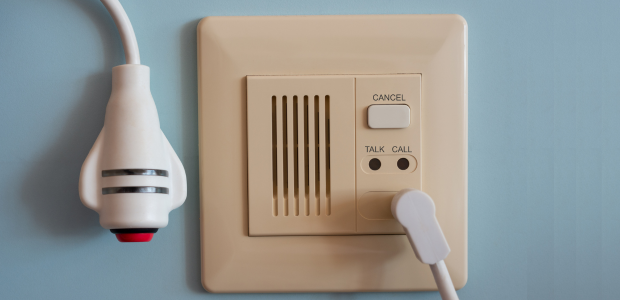 Nurse Call Systems For Assisted Living: Features & Benefits